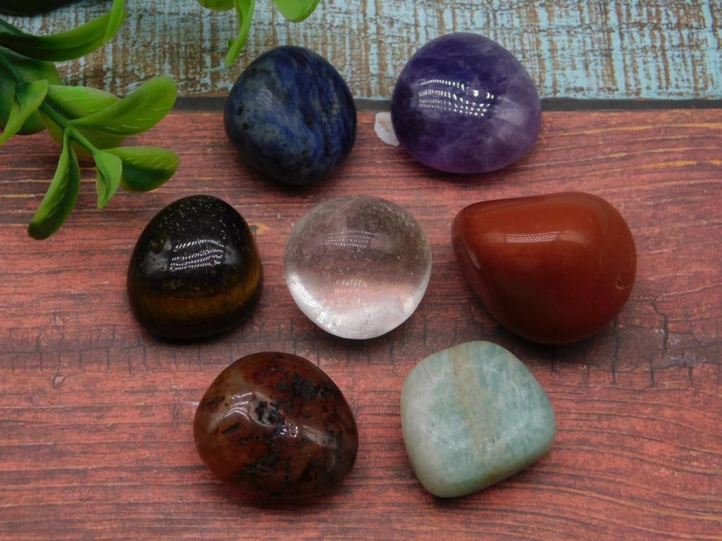 TUMBLED STONES ROCK STONE LAPIDARY SPECIMEN: TUMBLED STONES ROCK STONE LAPIDARY SPECIMEN