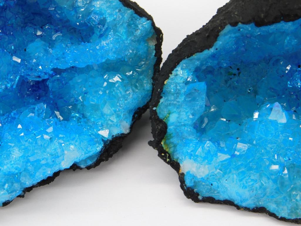 BLUE GEODE ROCK STONE LAPIDARY SPECIMEN - 2