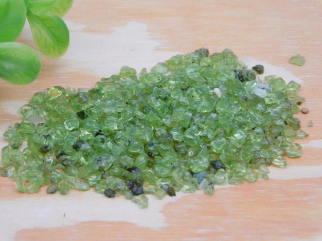 PERIDOT ROCK STONE LAPIDARY SPECIMEN - 3