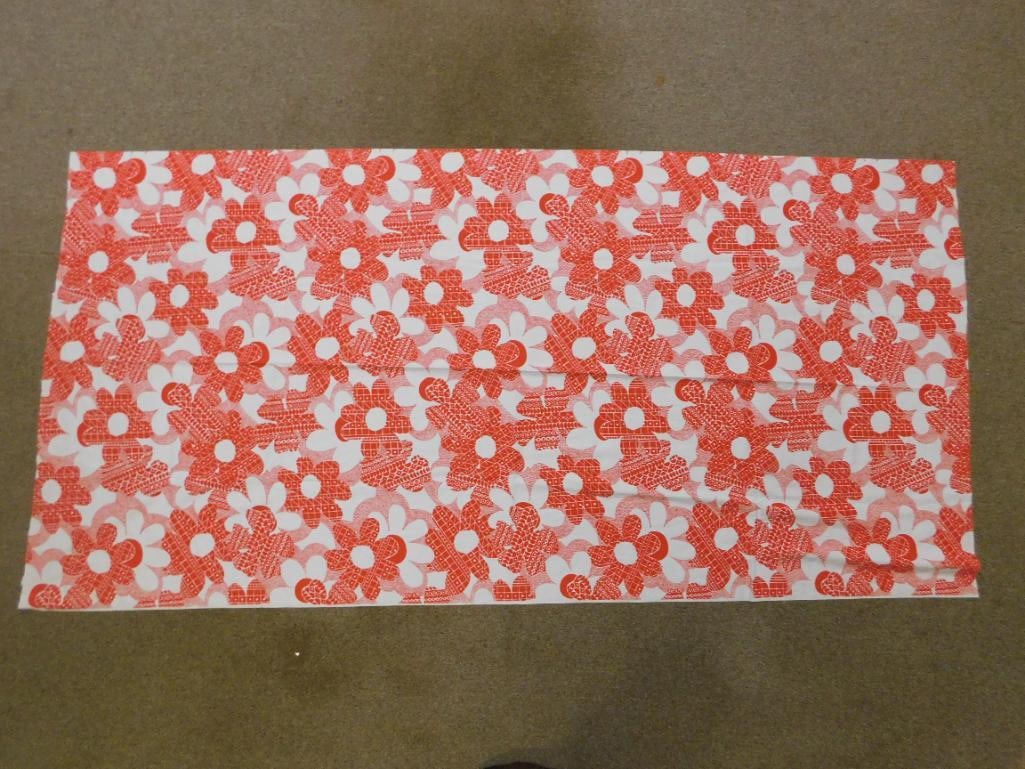 VINTAGE FLORAL FABRIC 7X3: VINTAGE FLORAL FABRIC 7X3