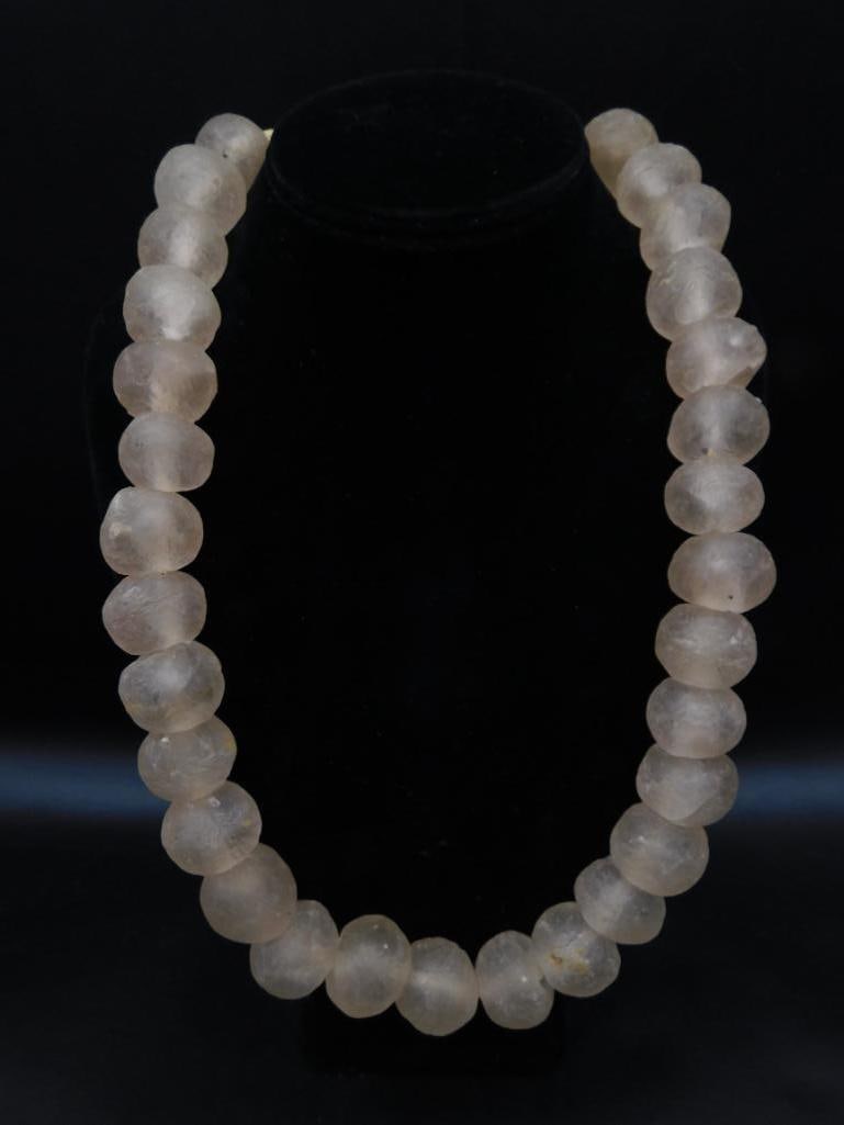 SEA GLASS NECKLACE VINTAGE ANTIQUE: SEA GLASS NECKLACE VINTAGE ANTIQUE