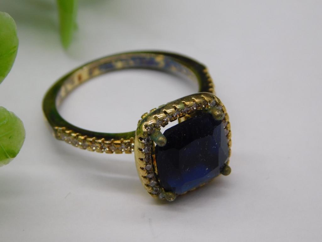 STONE RING ROCK STONE LAPIDARY SPECIMEN: STONE RING ROCK STONE LAPIDARY SPECIMEN