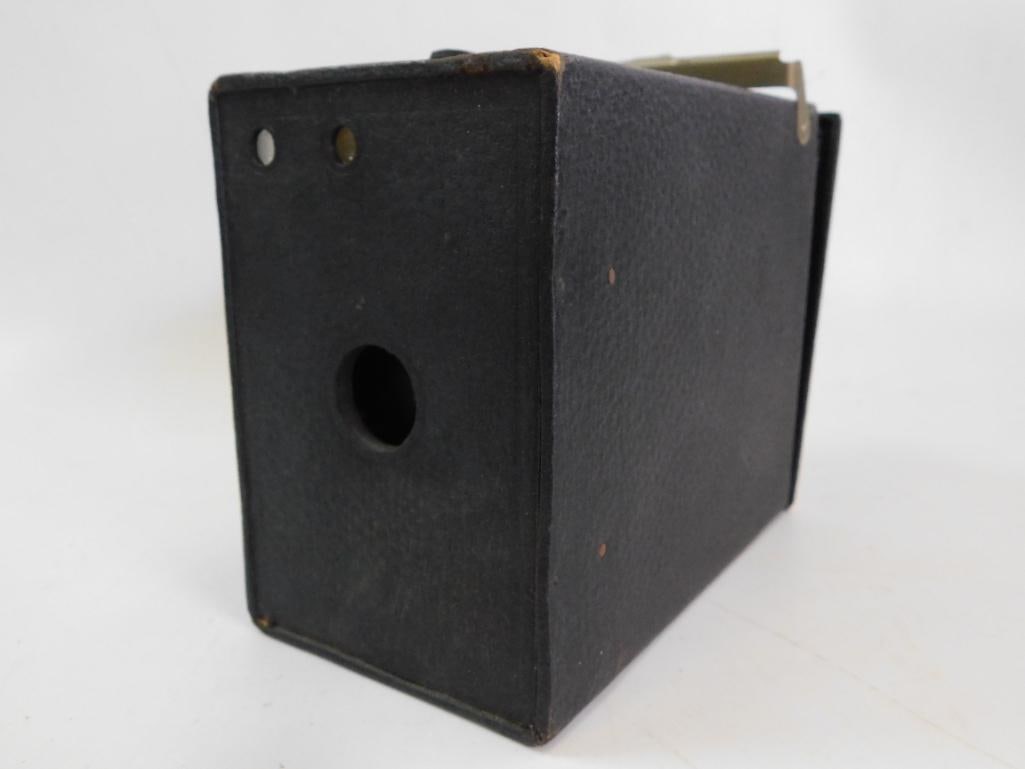BOX CAMERA BLACK VINTAGE ANTIQUE (1 of 5)