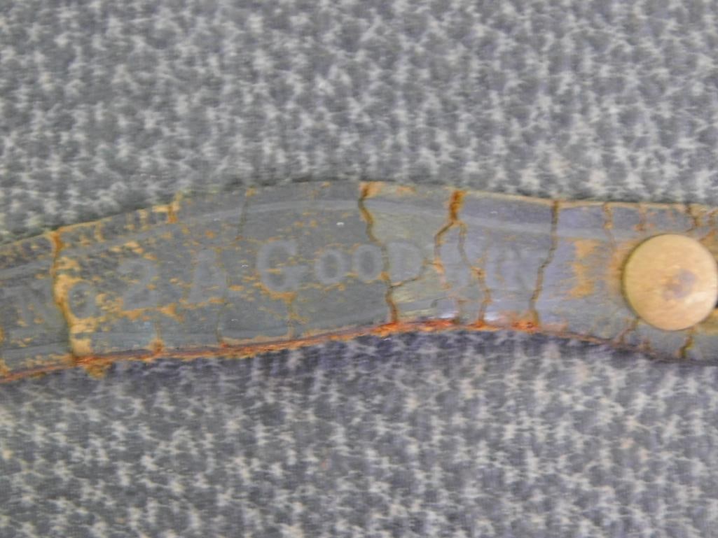 BOX CAMERA BLACK VINTAGE ANTIQUE - 4