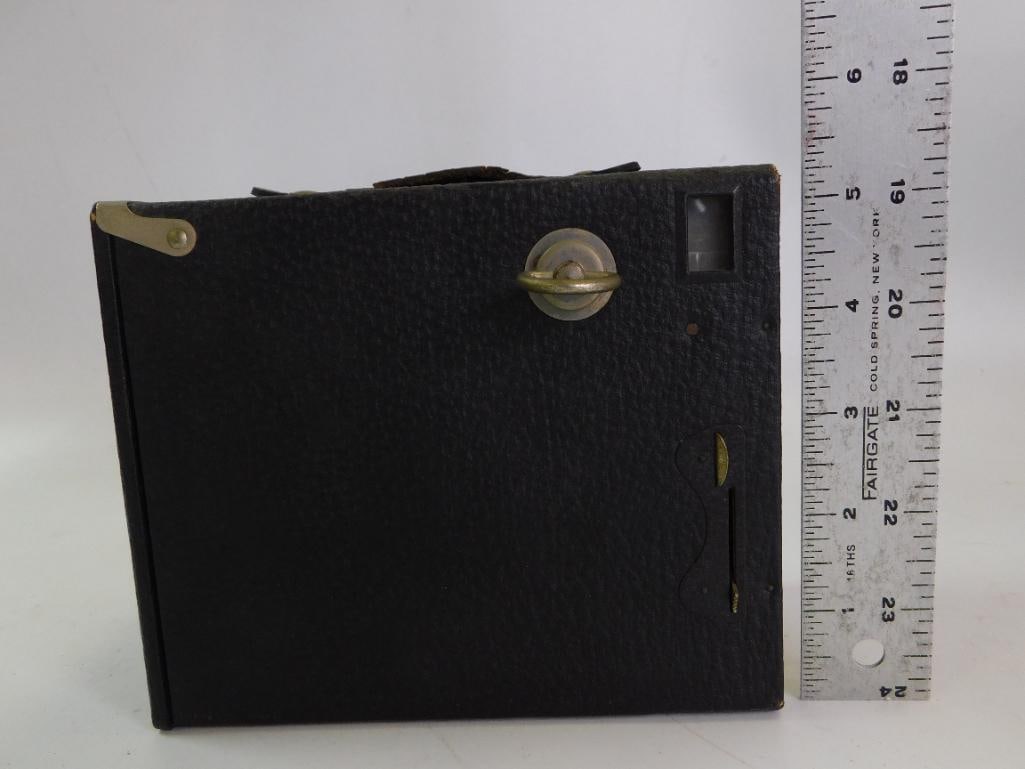 BOX CAMERA BLACK VINTAGE ANTIQUE - 5