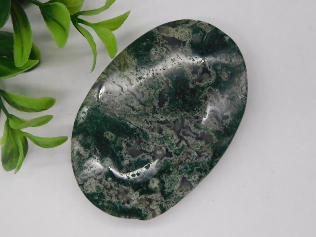 B MOSS PLUME AGATE ROCK STONE LAPIDARY SPECIMEN: MOSS PLUME AGATE ROCK STONE LAPIDARY SPECIMEN