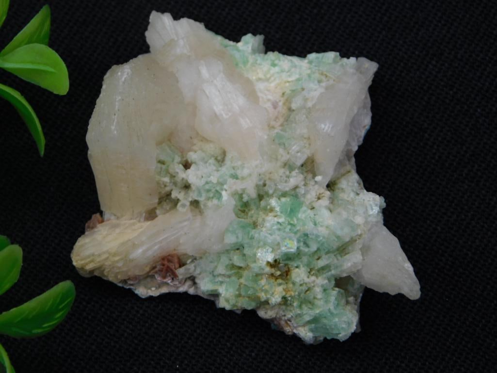 MINERAL SPECIMEN ROCK STONE LAPIDARY SPECIMEN: MINERAL SPECIMEN ROCK STONE LAPIDARY SPECIMEN