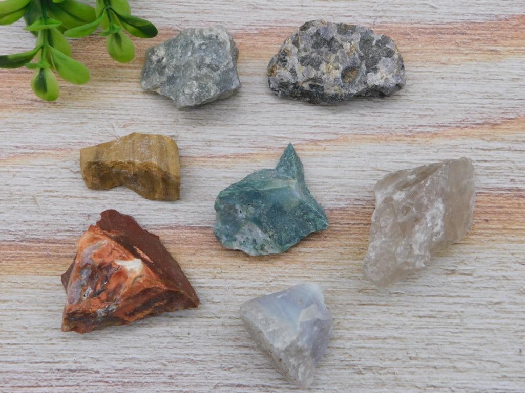 MIXED LOT ROCK STONE LAPIDARY SPECIMEN: MIXED LOT ROCK STONE LAPIDARY SPECIMEN