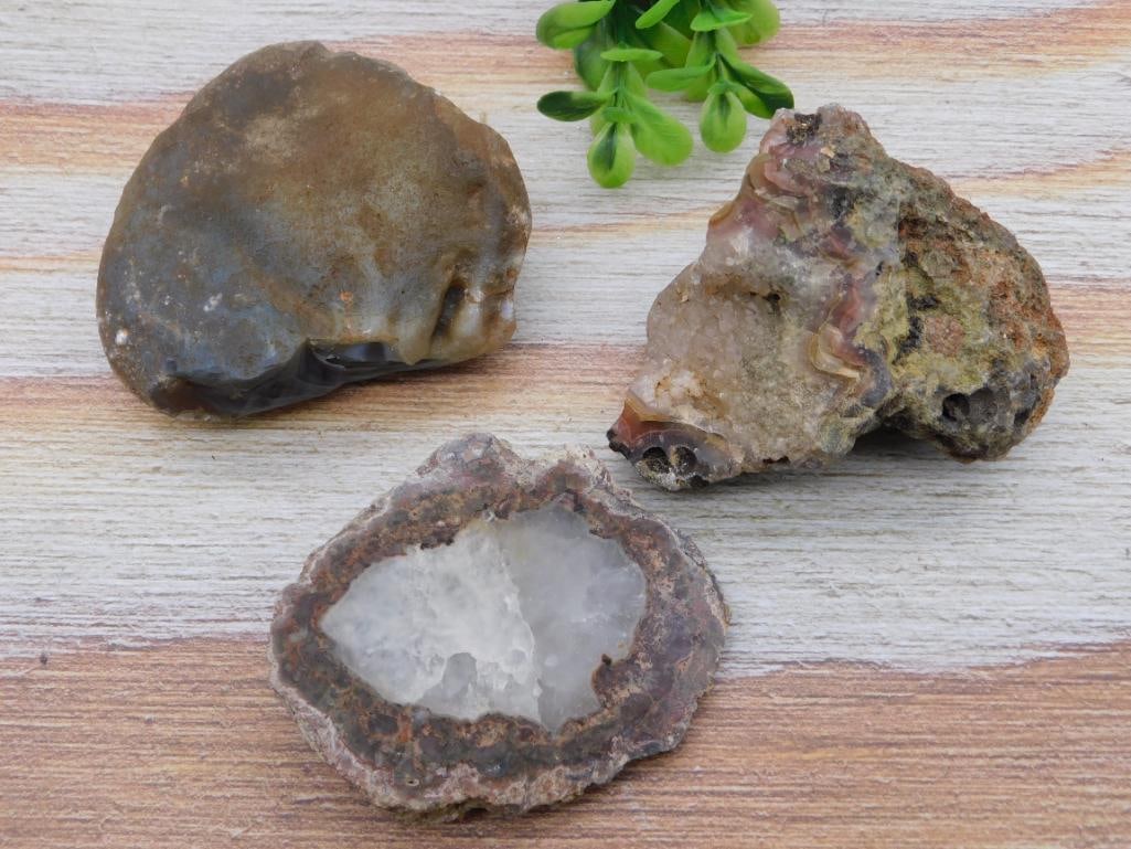 MIXED LOT ROCK STONE LAPIDARY SPECIMEN: MIXED LOT ROCK STONE LAPIDARY SPECIMEN