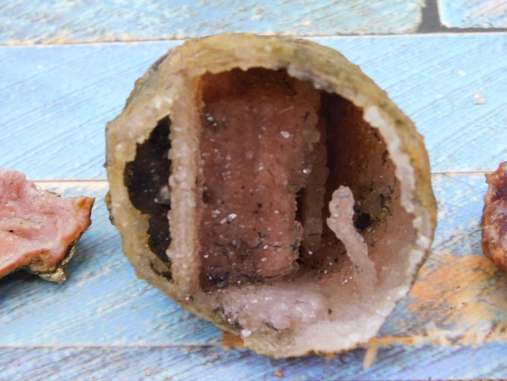 CAVE GEODE ROCK STONE LAPIDARY SPECIMEN - 4