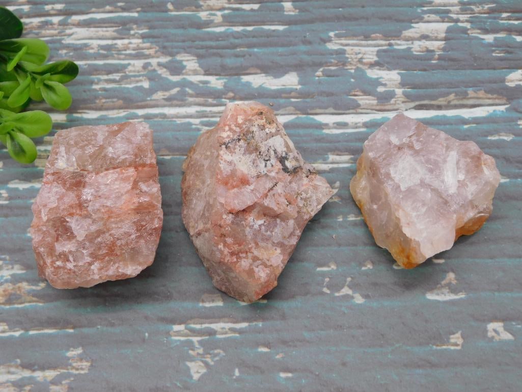 STRAWBERRY QUARTZ ROCK STONE LAPIDARY SPECIMEN: STRAWBERRY QUARTZ ROCK STONE LAPIDARY SPECIMEN