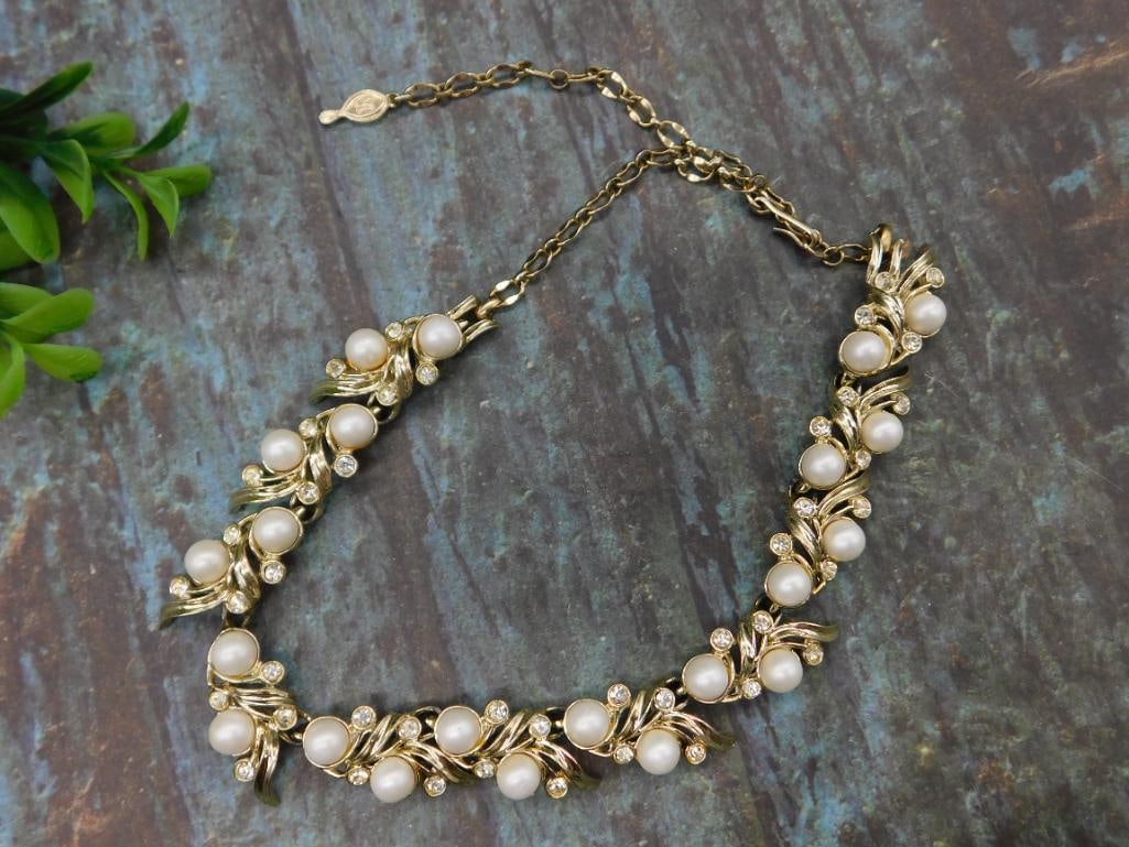 Gold-Tone Necklace with Faux Pearls and Rhinestones: Gold-Tone Necklace with Faux Pearls and Rhinestones
