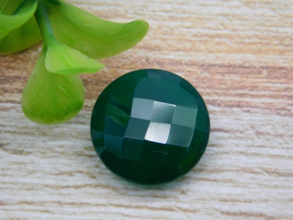 GREEN ONYX ROCK STONE LAPIDARY SPECIMEN: GREEN ONYX ROCK STONE LAPIDARY SPECIMEN