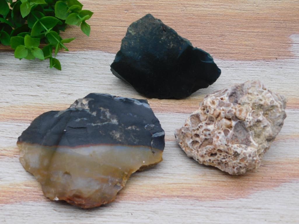 MIXED LOT ROCK STONE LAPIDARY SPECIMEN: MIXED LOT ROCK STONE LAPIDARY SPECIMEN