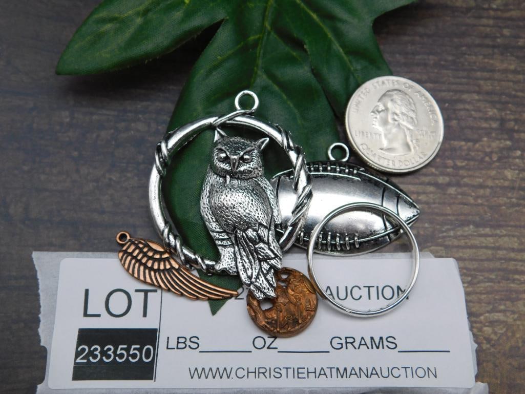 MIXED PENDANT LOT - 2