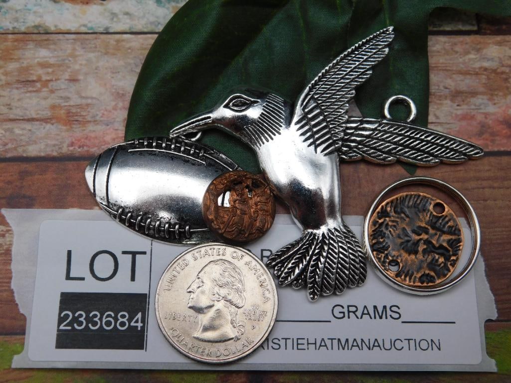 MIXED PENDANT LOT - 2