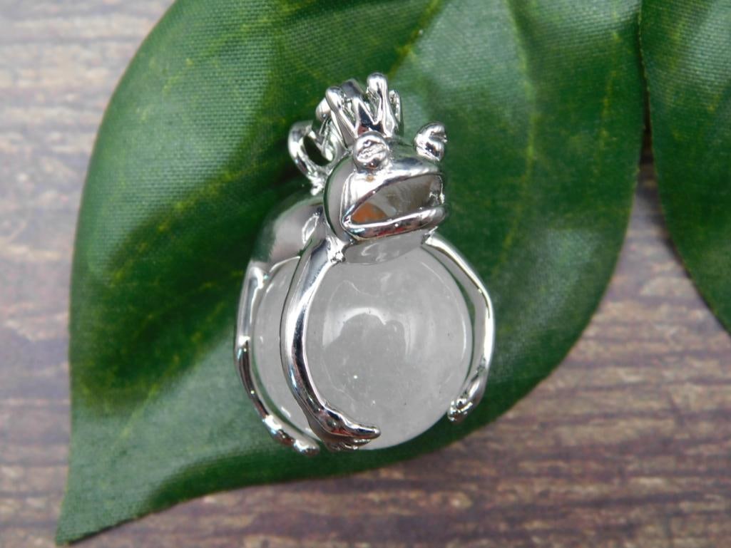 QUARTZ FROG PENDANT ROCK STONE LAPIDARY SPECIMEN - 2