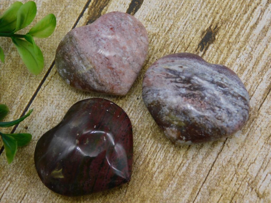 MIXED STONE HEARTS ROCK STONE LAPIDARY SPECIMEN: MIXED STONE HEARTS ROCK STONE LAPIDARY SPECIMEN