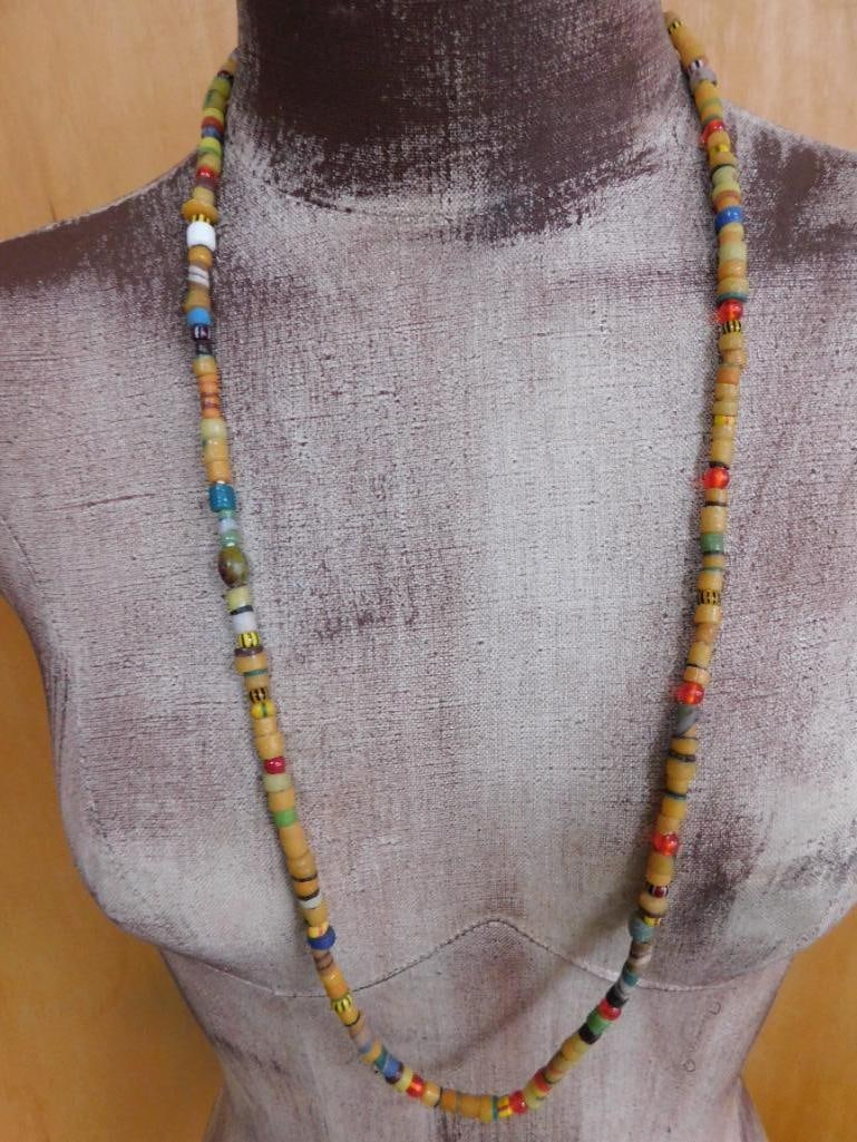 AFRICAN TRADE BEAD NECKLACE ROCK STONE LAPIDARY SPECIMEN: AFRICAN TRADE BEAD NECKLACE ROCK STONE LAPIDARY SPECIMEN