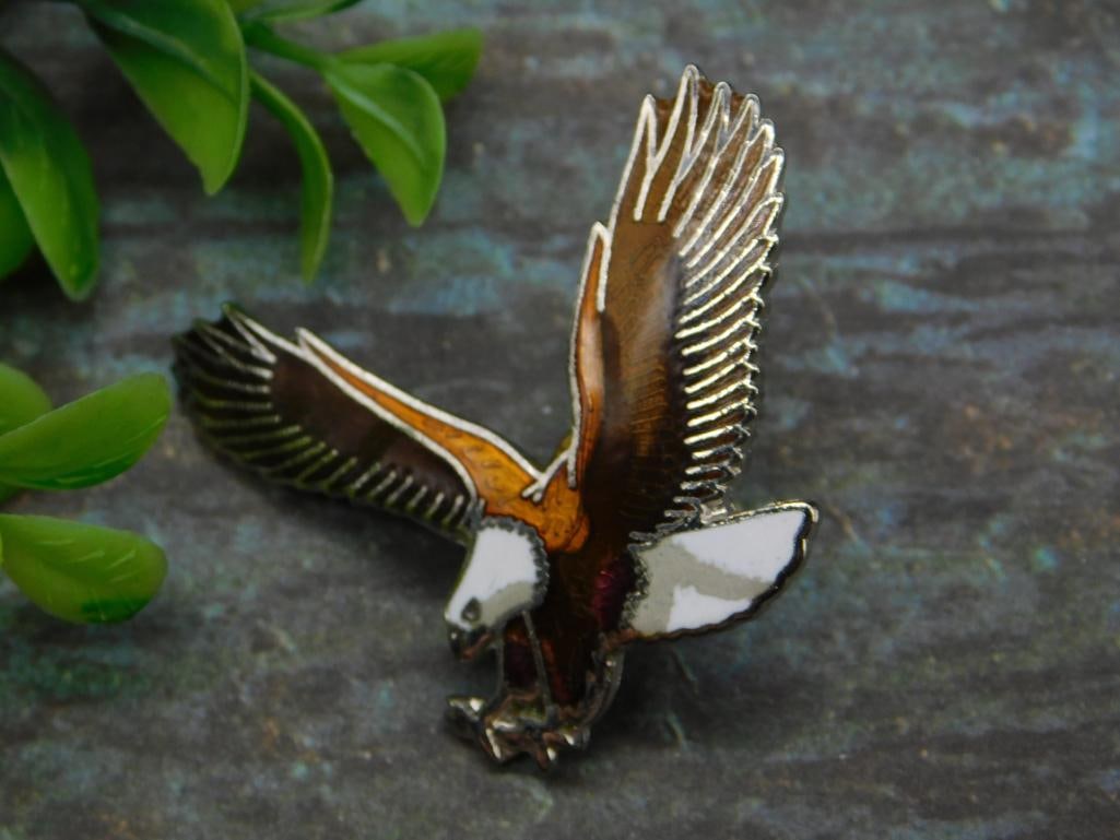 ENAMEL EAGLE LAPEL PIN: ENAMEL EAGLE LAPEL PIN
