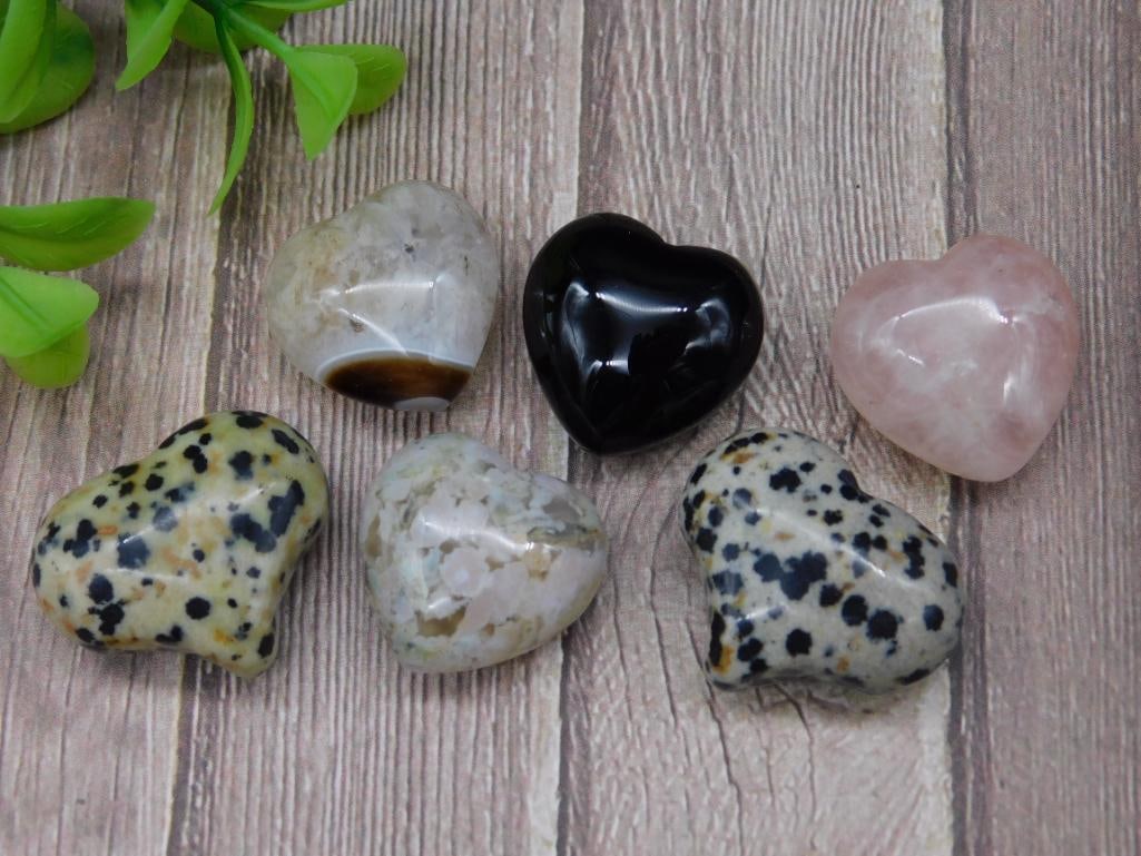 STONE HEARTS ROCK STONE LAPIDARY SPECIMEN: STONE HEARTS ROCK STONE LAPIDARY SPECIMEN