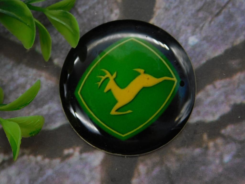 JOHN DEERE CABOCHON: JOHN DEERE CABOCHON