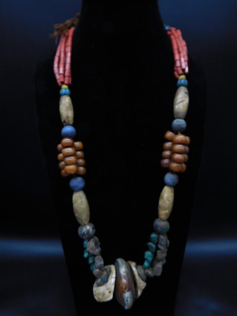 AFRICAN TRADE BEAD NECKLACE CEREMONIAL ORNATE: AFRICAN TRADE BEAD NECKLACE CEREMONIAL ORNATE