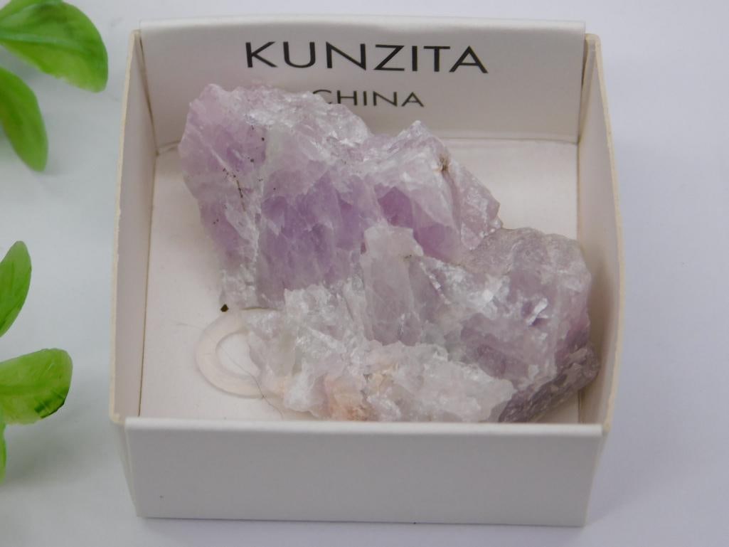KUNZITE ROCK STONE LAPIDARY SPECIMEN: KUNZITE ROCK STONE LAPIDARY SPECIMEN