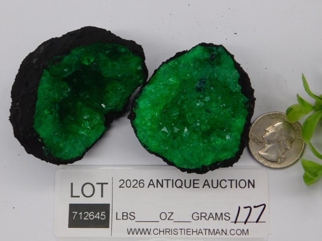 GREEN GEODE ROCK STONE LAPIDARY SPECIMEN - 2