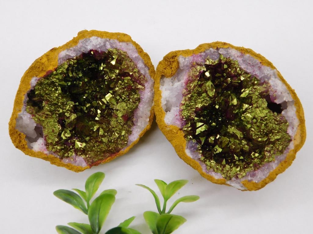 PINK AND GOLD GEODE ROCK STONE LAPIDARY SPECIMEN: PINK AND GOLD GEODE ROCK STONE LAPIDARY SPECIMEN