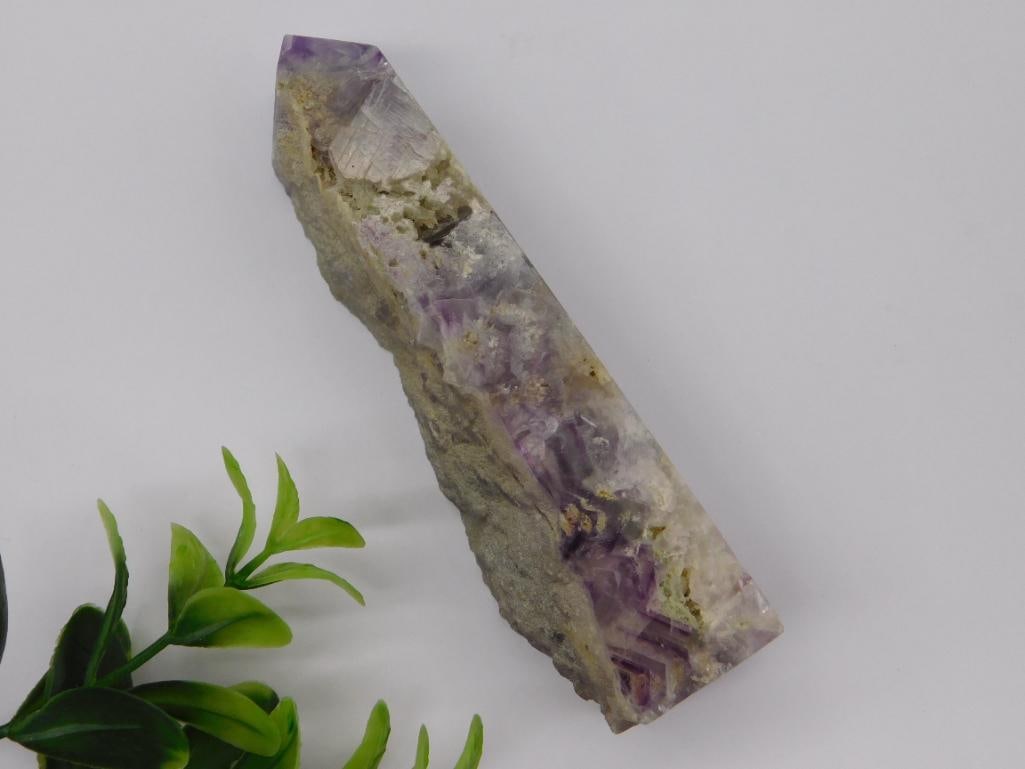 FLUORITE TOWER ROCK STONE LAPIDARY SPECIMEN: FLUORITE TOWER ROCK STONE LAPIDARY SPECIMEN