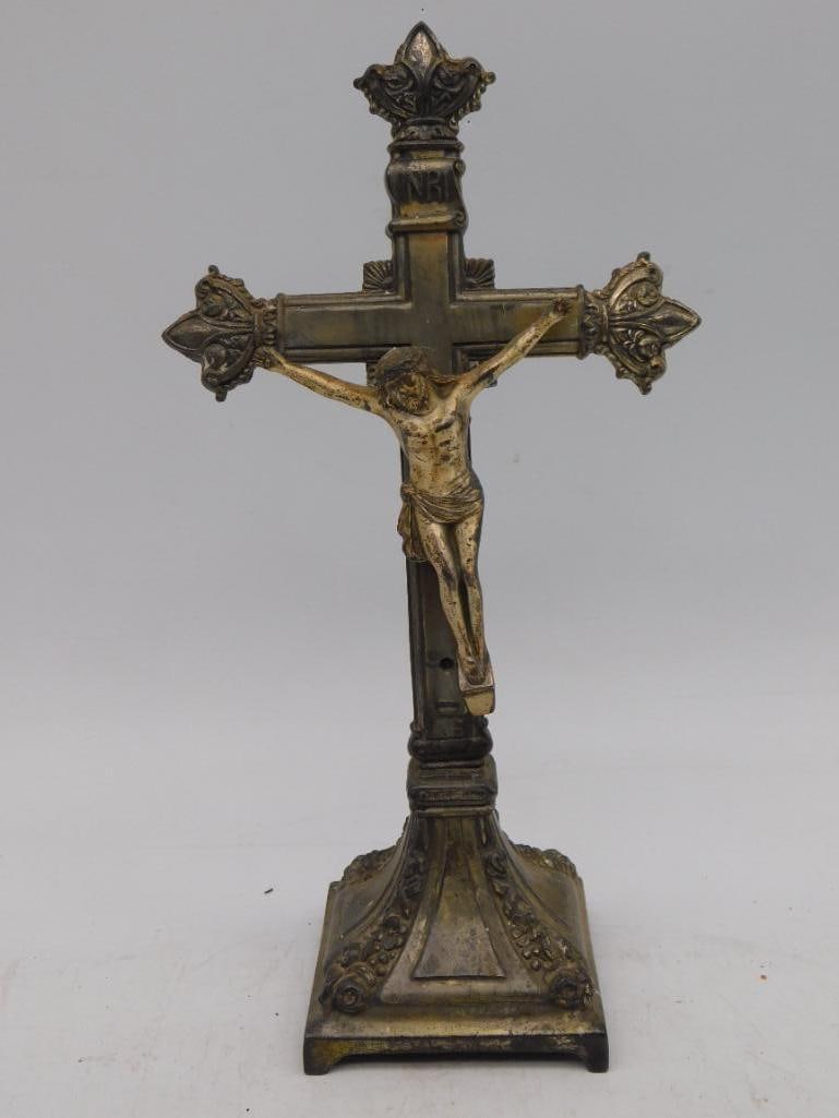 C LARGE VINTAGE MCM ORNATE STANDING CRUCIFIX ALTAR CROSS ANTIQUE: C LARGE VINTAGE MCM ORNATE STANDING CRUCIFIX ALTAR CROSS ANTIQUE