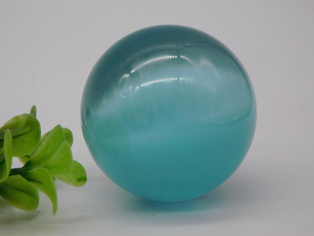 BLUE QUARTZ CRYSTAL BALL ROCK STONE LAPIDARY SPECIMEN: BLUE QUARTZ CRYSTAL BALL ROCK STONE LAPIDARY SPECIMEN