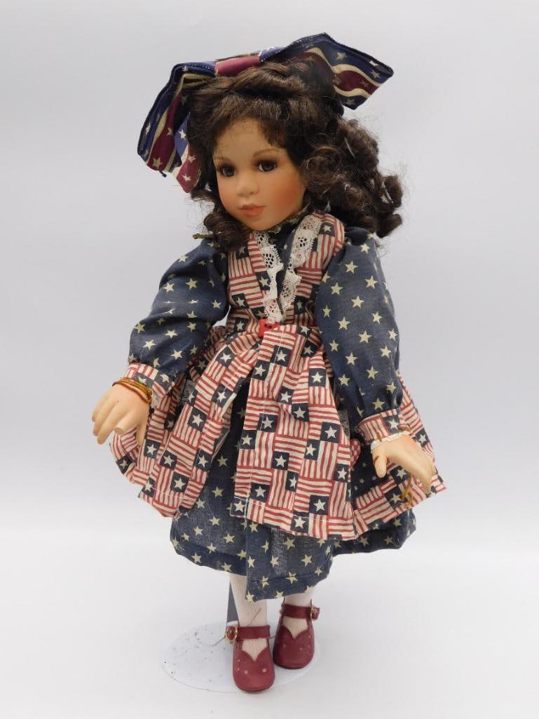 PATRIOTIC PARADISE GALLERIES PORCELAIN DOLL VINTAGE RETRO TOY: PATRIOTIC PARADISE GALLERIES PORCELAIN DOLL VINTAGE RETRO TOY