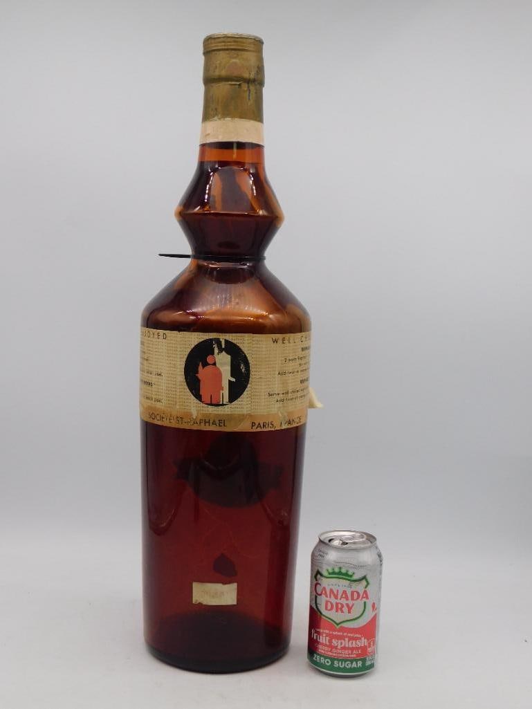A GIANT ST RAPHAEL ROUGE APERITIF DE FRANCE BOTTLE VINTAE ANTIQUE: A GIANT ST RAPHAEL ROUGE APERITIF DE FRANCE BOTTLE VINTAE ANTIQUE