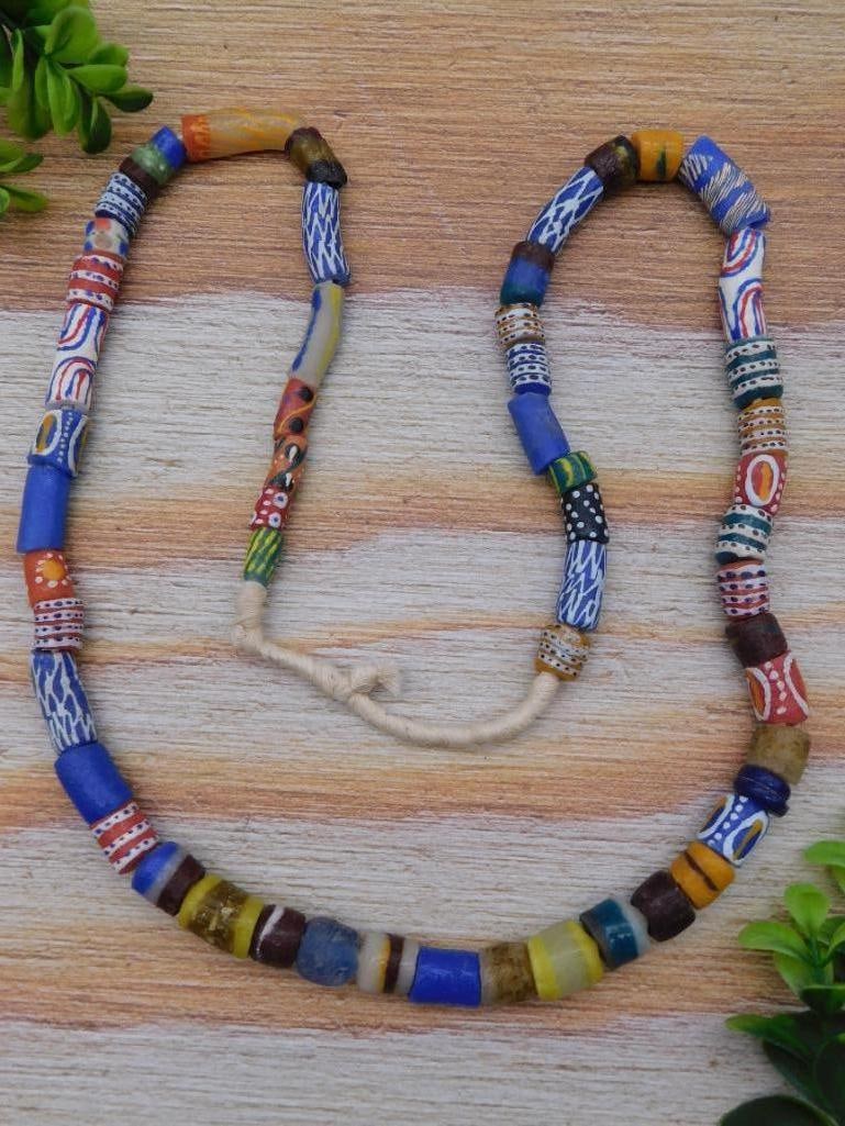 AFRICAN TRADE BEADS ROCK STONE LAPIDARY SPECIMEN: AFRICAN TRADE BEADS ROCK STONE LAPIDARY SPECIMEN