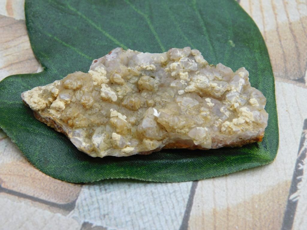 ROCK STONE LAPIDARY SPECIMEN: ROCK STONE LAPIDARY SPECIMEN