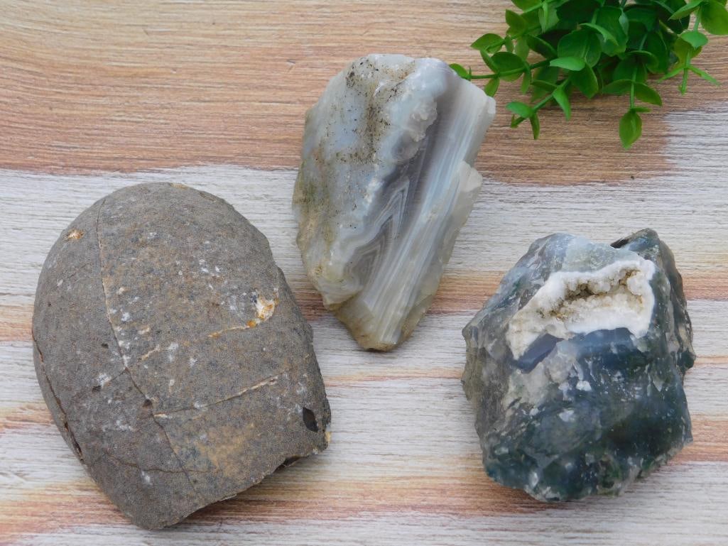 MIXED LOT ROCK STONE LAPIDARY SPECIMEN: MIXED LOT ROCK STONE LAPIDARY SPECIMEN