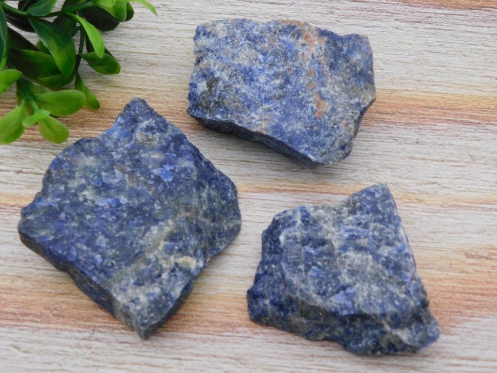 SODALITE ROCK STONE LAPIDARY SPECIMEN: SODALITE ROCK STONE LAPIDARY SPECIMEN