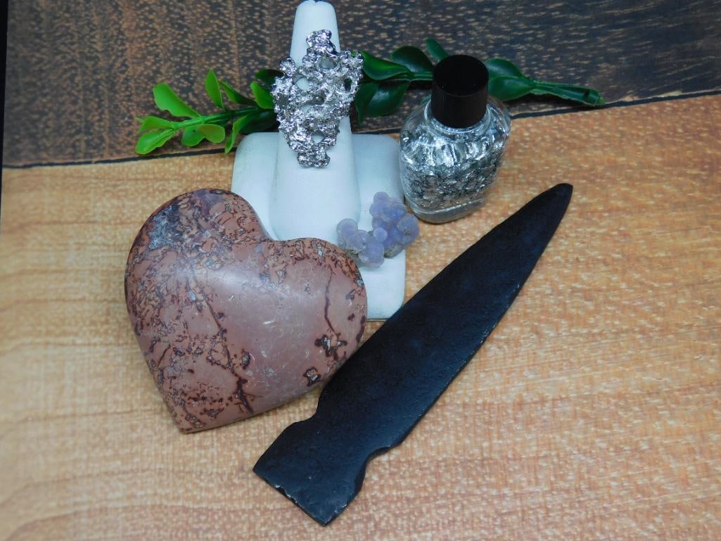 MIXED LOT ROCK STONE LAPIDARY SPECIMEN: MIXED LOT ROCK STONE LAPIDARY SPECIMEN