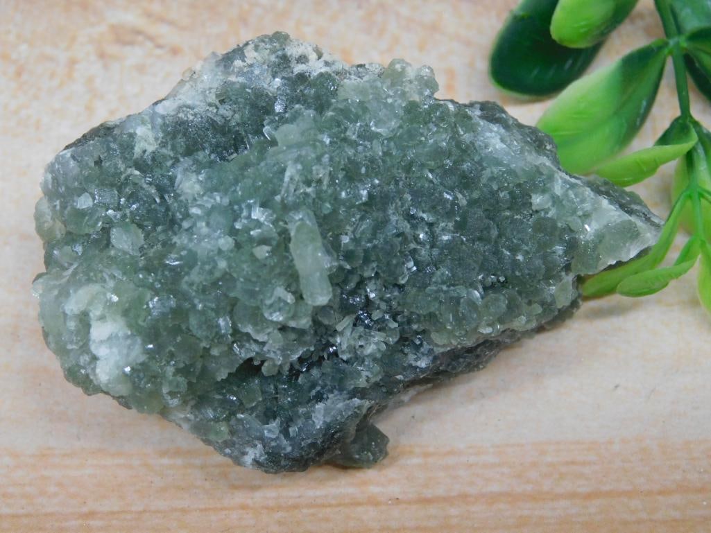 PREHNITE ROCK STONE LAPIDARY SPECIMEN: PREHNITE ROCK STONE LAPIDARY SPECIMEN