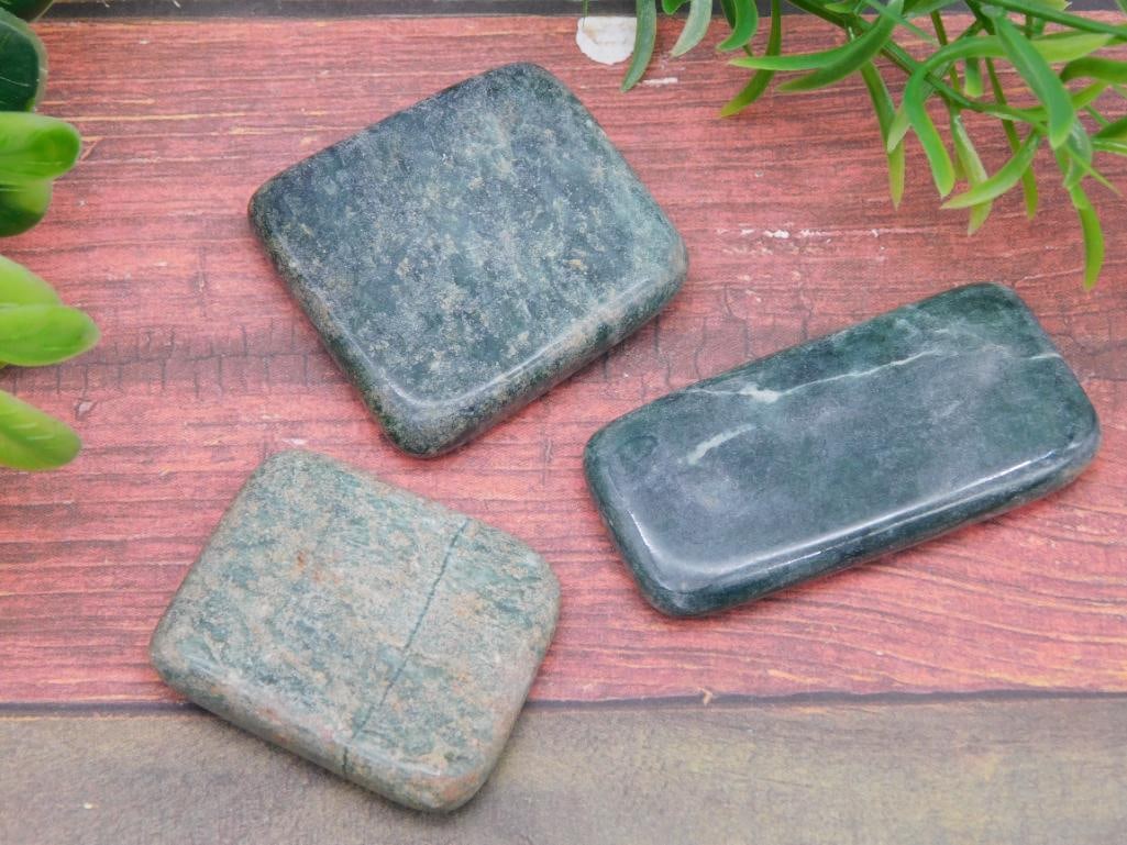 NEPHRITE JADE ROCK STONE LAPIDARY SPECIMEN - 2