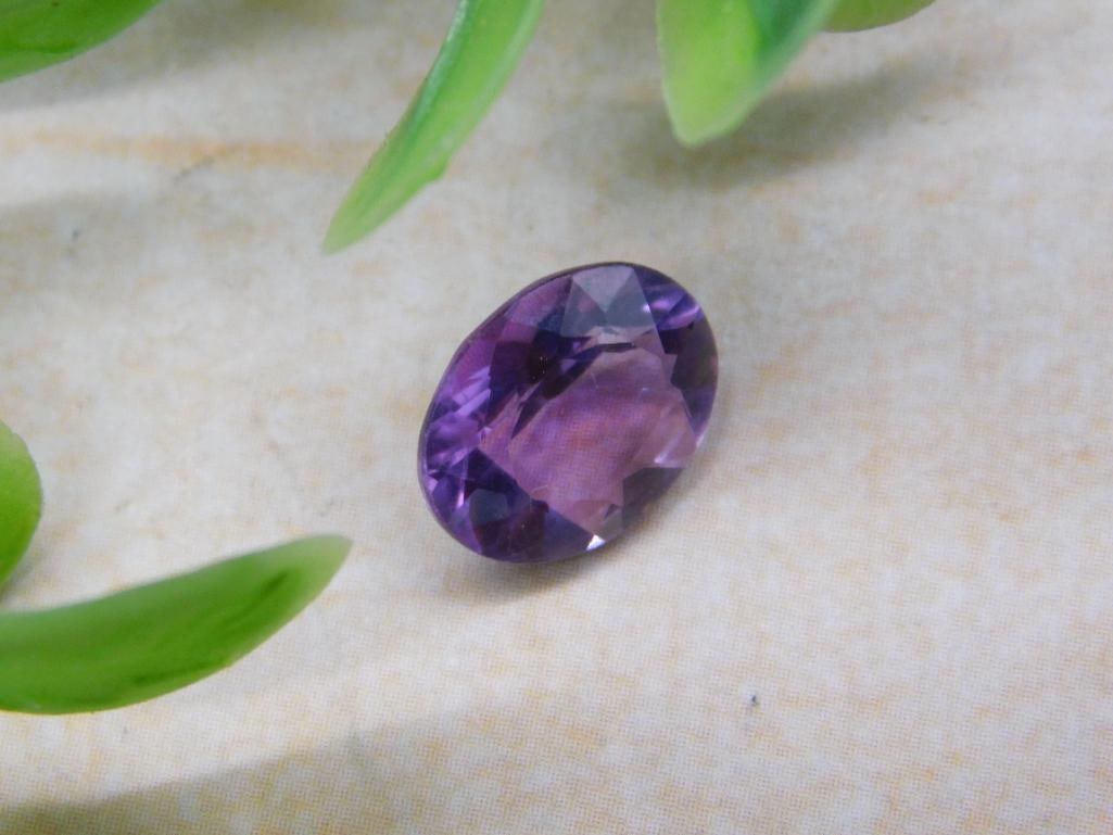 CUT AMETHYST GEMSTONE ROCK STONE LAPIDARY SPECIMEN: CUT AMETHYST GEMSTONE ROCK STONE LAPIDARY SPECIMEN