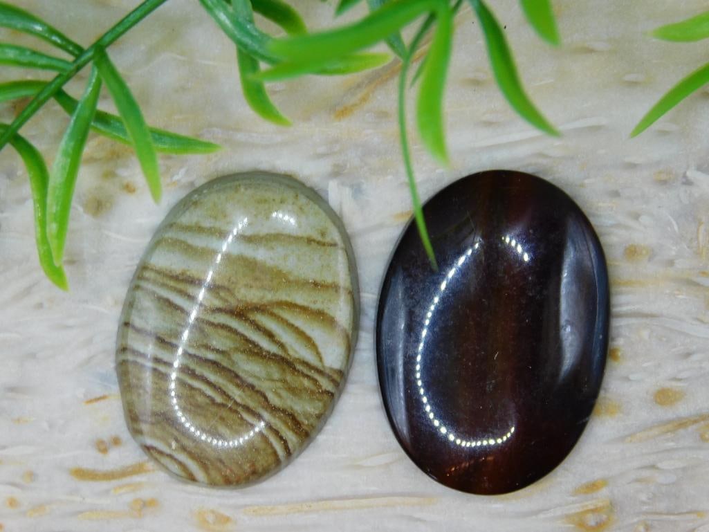 CABOCHONS ROCK STONE LAPIDARY SPECIMEN: CABOCHONS ROCK STONE LAPIDARY SPECIMEN