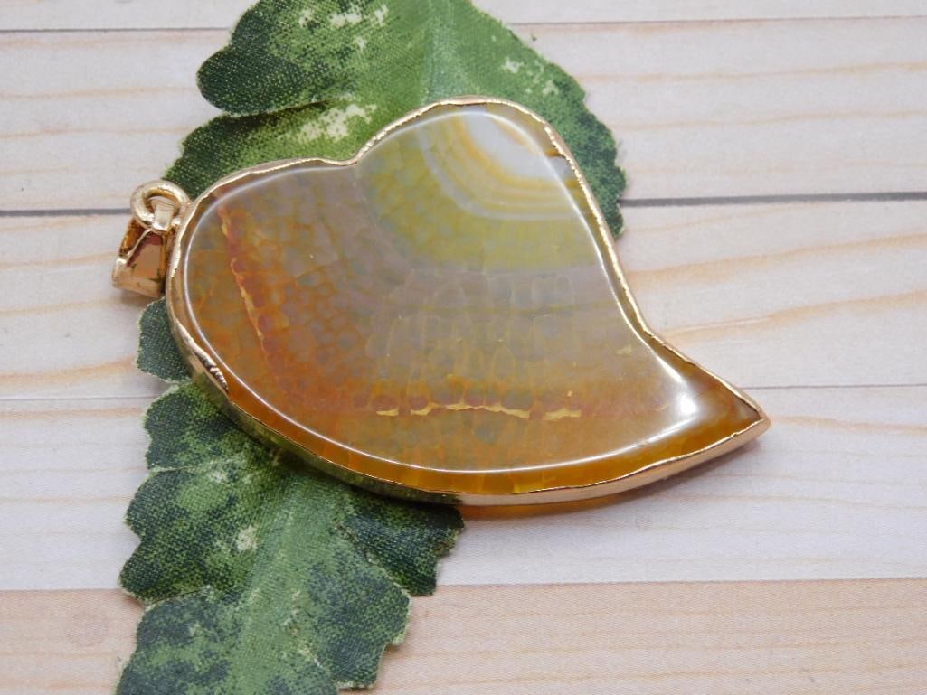 AGATE SLICE PENDANT ROCK STONE LAPIDARY SPECIMEN: AGATE SLICE PENDANT ROCK STONE LAPIDARY SPECIMEN