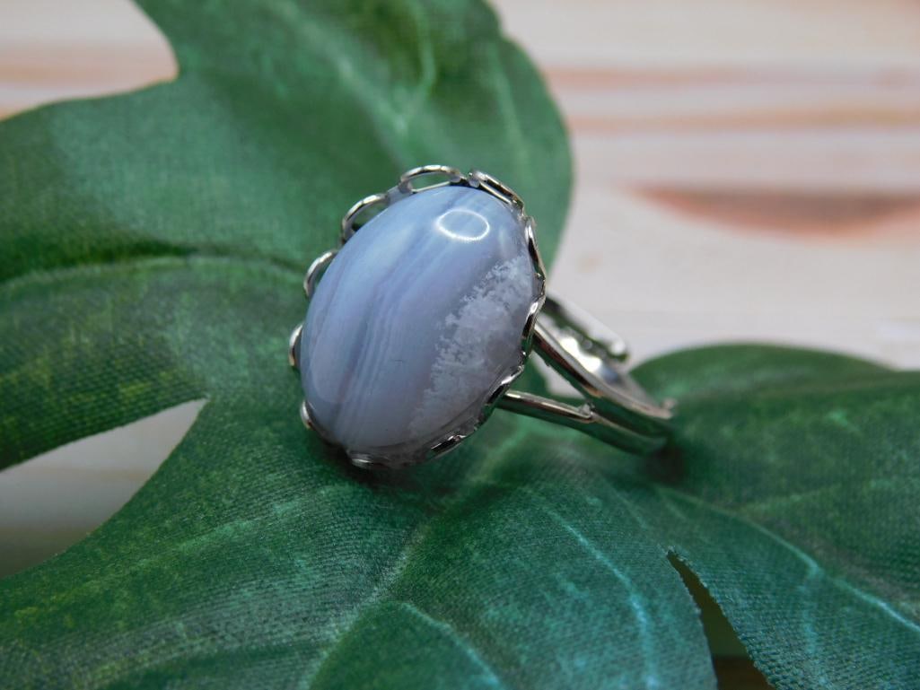 LACE AGATE RING ROCK STONE LAPIDARY SPECIMEN: LACE AGATE RING ROCK STONE LAPIDARY SPECIMEN