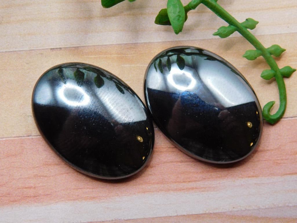 HEMATITE CABOCHONS ROCK STONE LAPIDARY SPECIMEN: HEMATITE CABOCHONS ROCK STONE LAPIDARY SPECIMEN