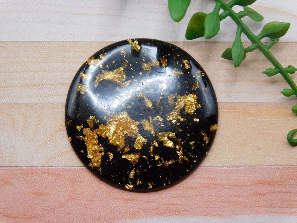 GOLD FLECKED CABOCHON ROCK STONE LAPIDARY SPECIMEN: GOLD FLECKED CABOCHON ROCK STONE LAPIDARY SPECIMEN