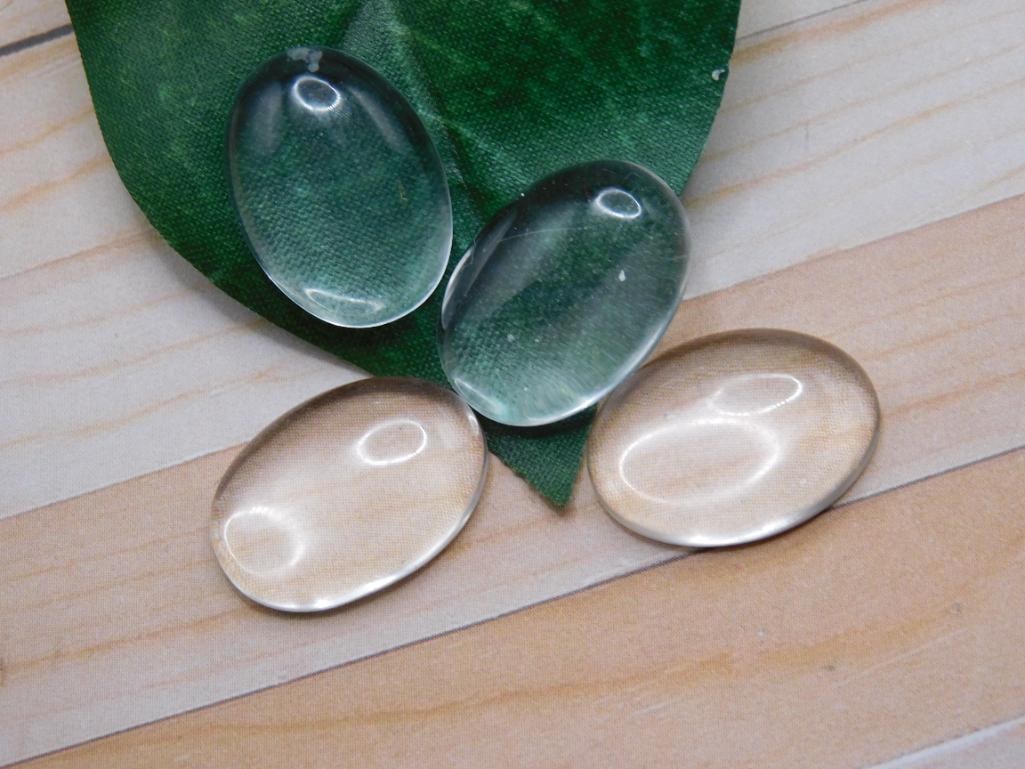 CLEAR QUARTZ CABOCHONS ROCK STONE LAPIDARY SPECIMEN: CLEAR QUARTZ CABOCHONS ROCK STONE LAPIDARY SPECIMEN