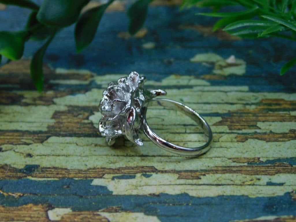 FLOWER RING ROCK STONE LAPIDARY SPECIMEN - 2